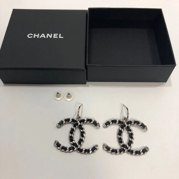 CHANEL CC Logos Black Leather Chain Earrings Gold Tone B11A Auth w/Box D-c1164 - Picture 9 of 9